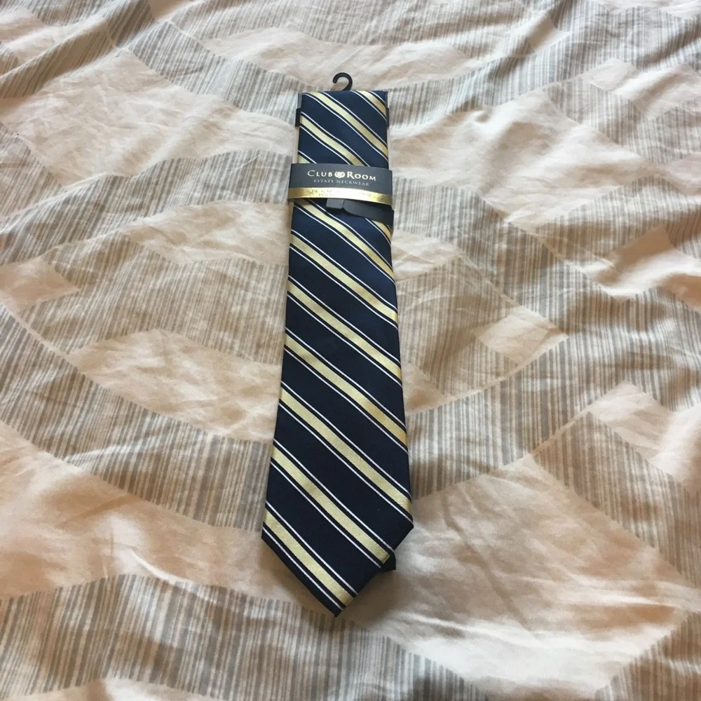 NEW Club Room Striped Tie